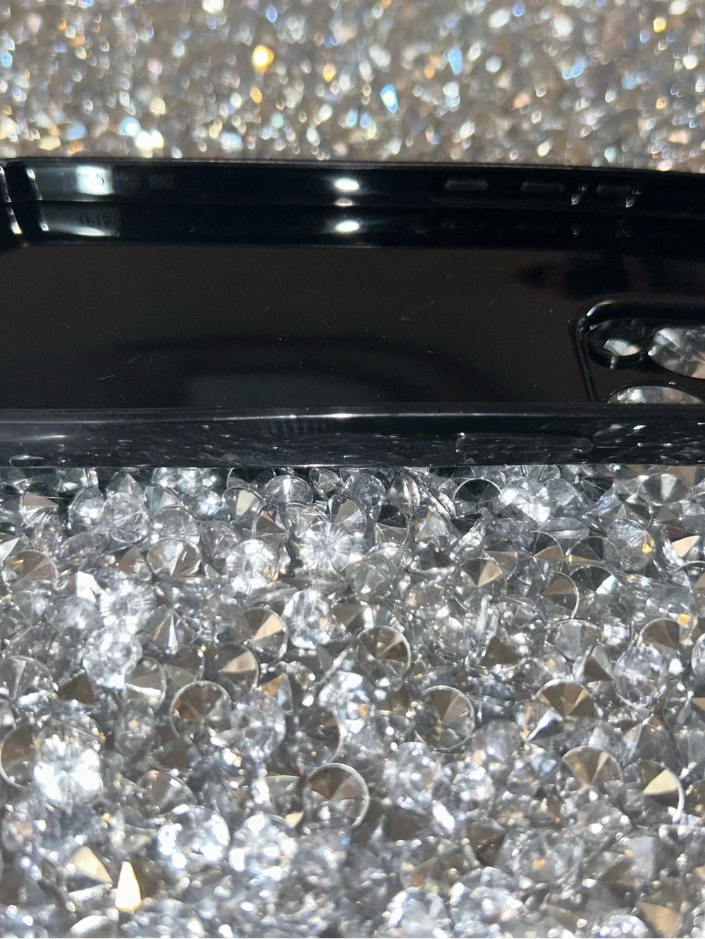 iPhone 15 pro Black Glossy Camera Phone Case - Protective Slim Cover